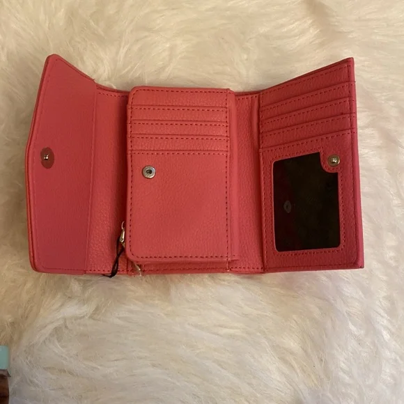 NWT Steve Madden Raspberry Pink Trifold Wallet - Picture 8 of 11
